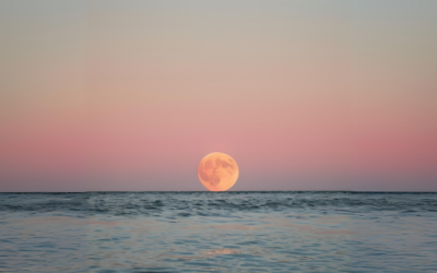 La Luna de Fresa: Un Espectáculo Astronómico con Raíces Ancestrales
