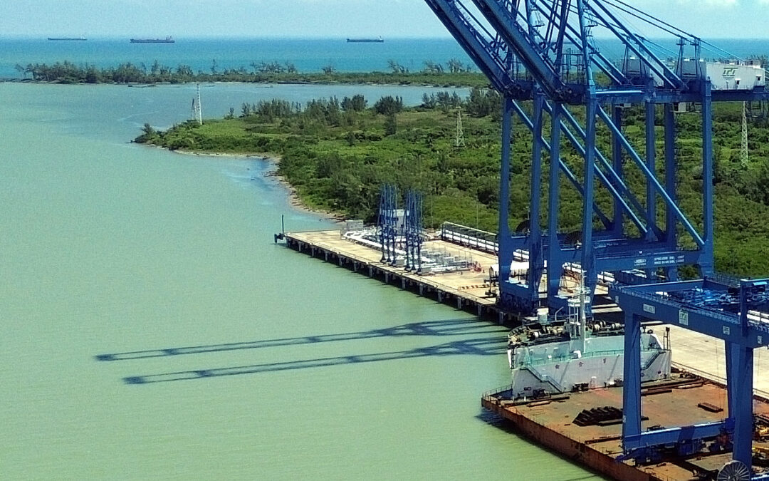 Pemex compra terminal privada de combustibles en Tuxpan: ¿Con qué dinero?